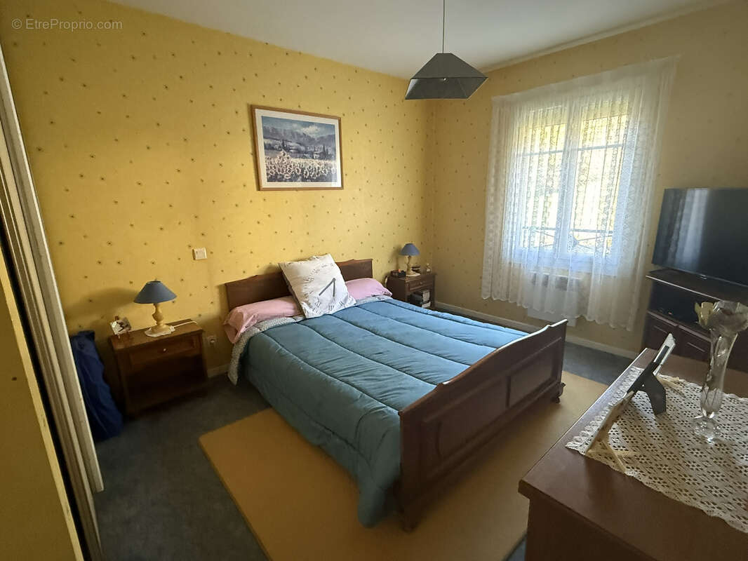 Maison à LASSEUBE-PROPRE