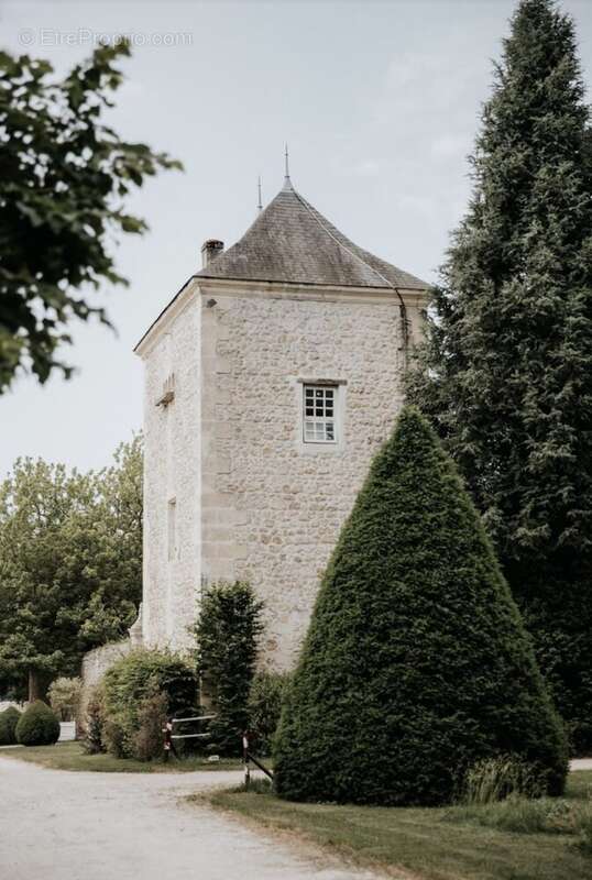 Maison à LIGNAN-DE-BORDEAUX