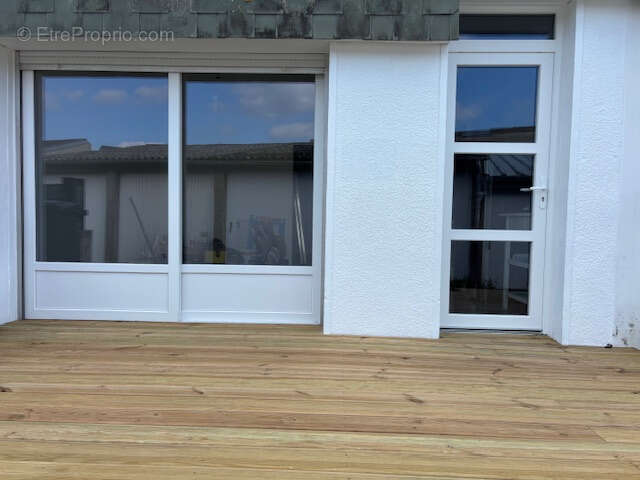 Appartement à DONVILLE-LES-BAINS