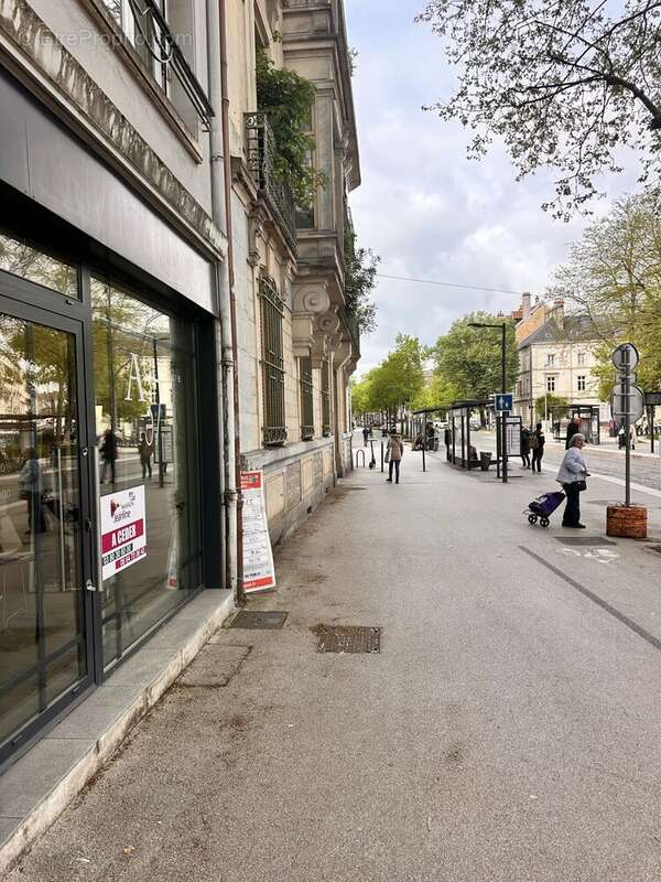 Commerce à DIJON
