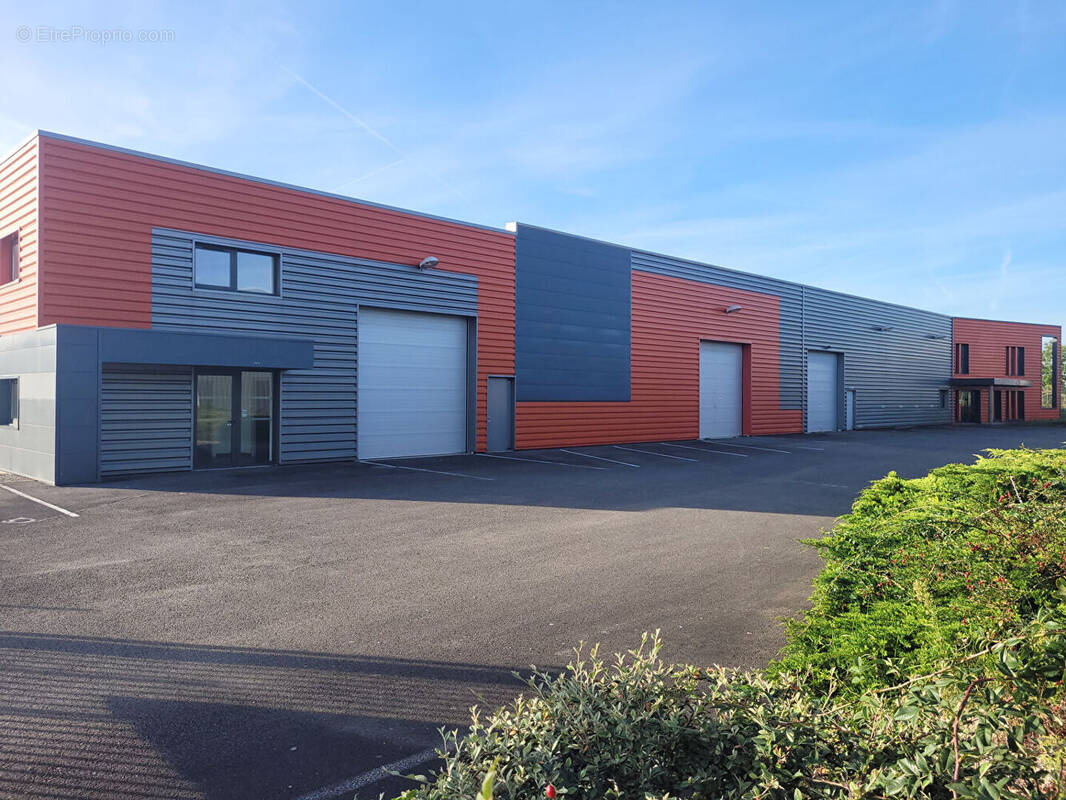 Commerce à LES SORINIERES