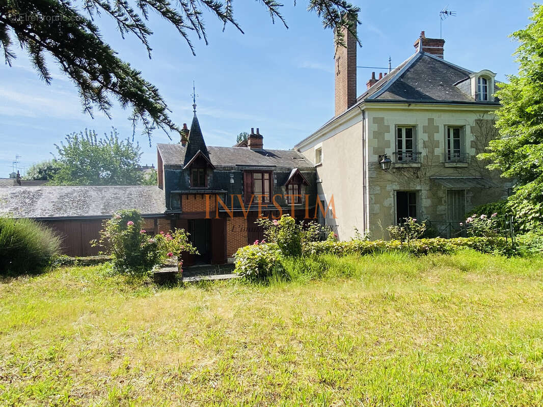 Maison à COUR-CHEVERNY