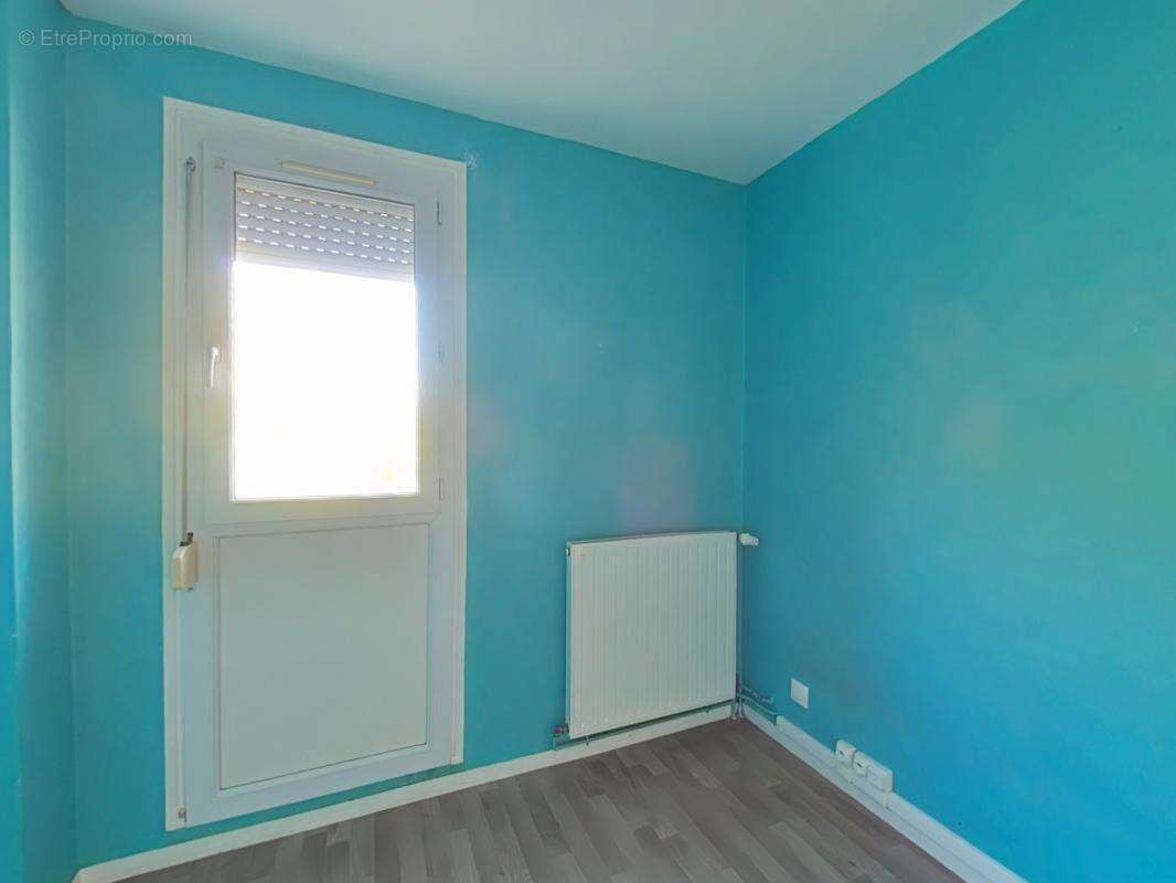 Maison à VAL-DE-REUIL