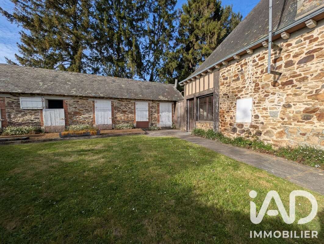 Maison 112 m² à Rannee  - photo 2