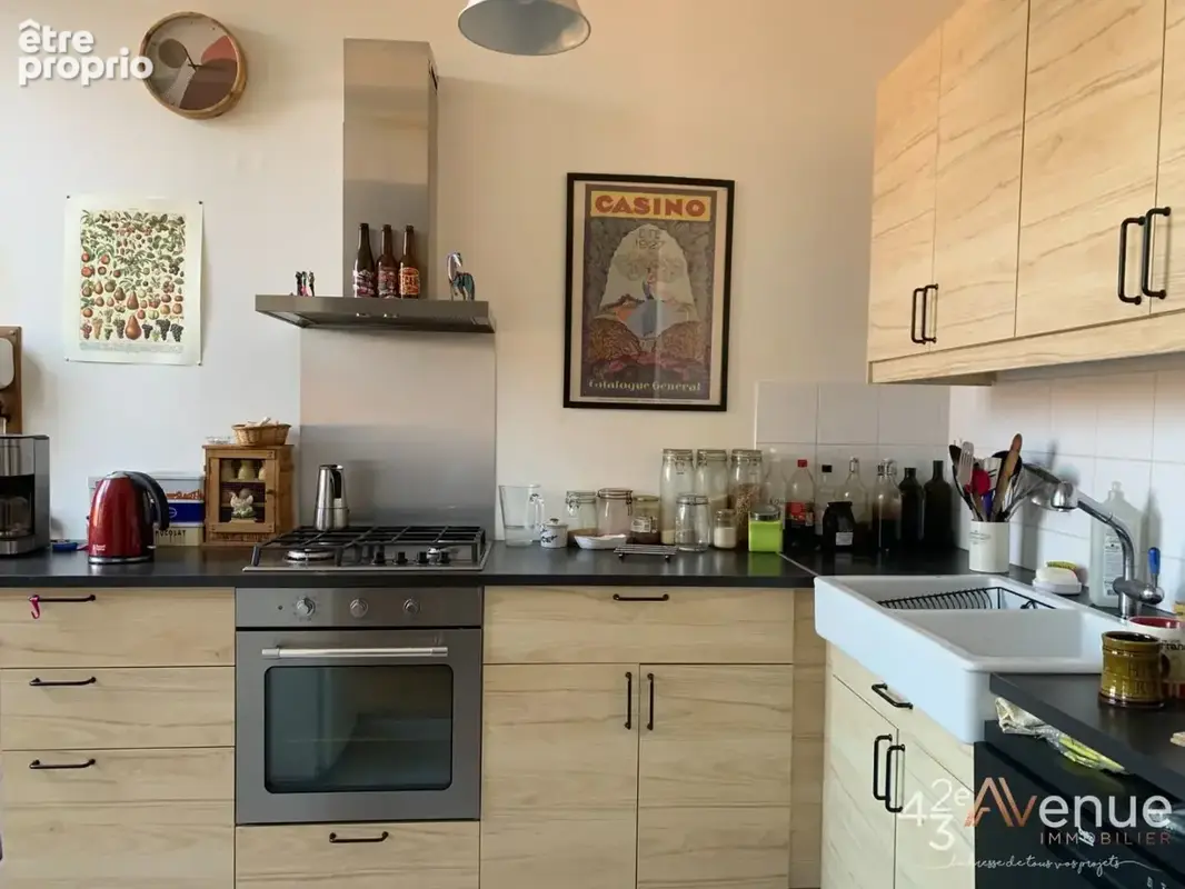 Appartement 78 m² à Saint-Etienne  - photo 3