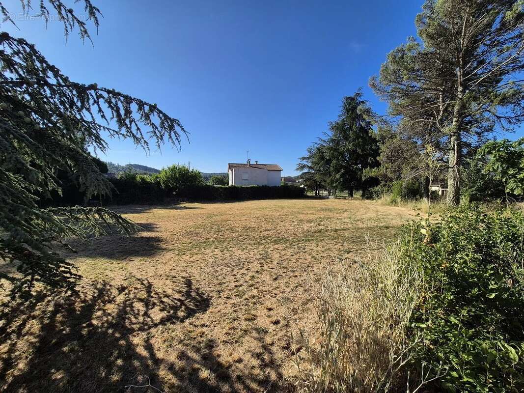 Terrain à LAVAL-PRADEL