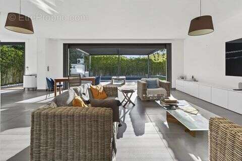 Maison 160 m² à Sanary-Sur-Mer  - photo 3