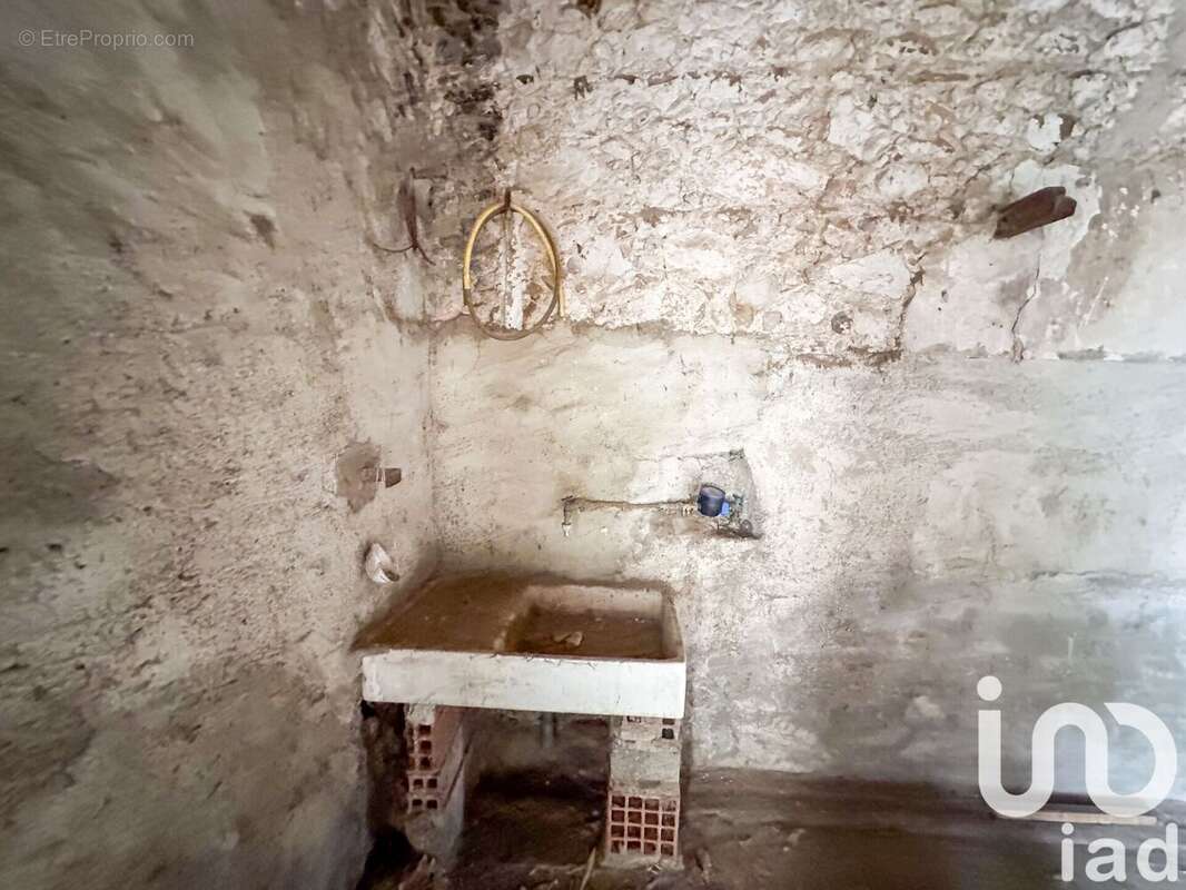 Photo 6 - Parking à BAIXAS