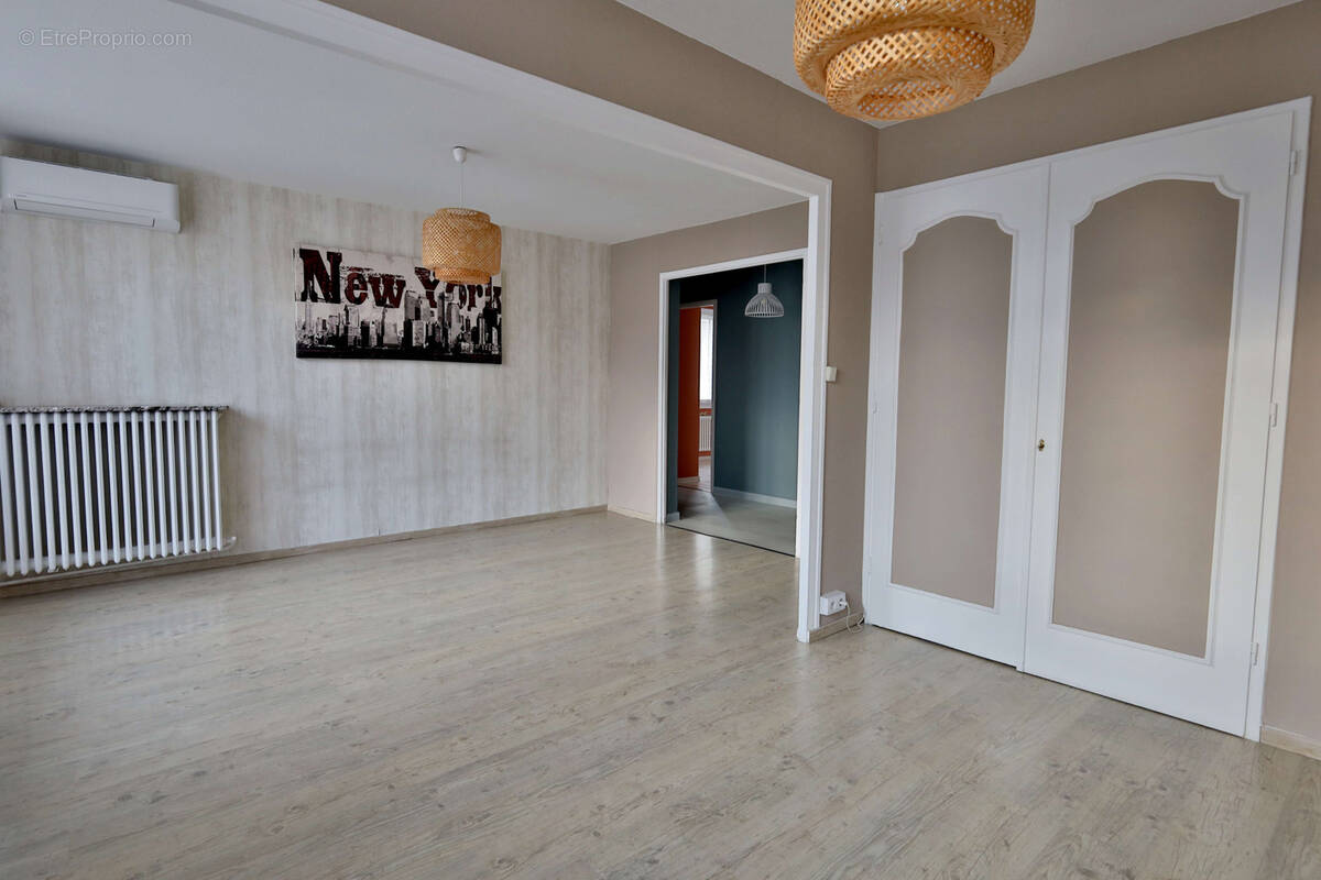 Appartement à VENISSIEUX