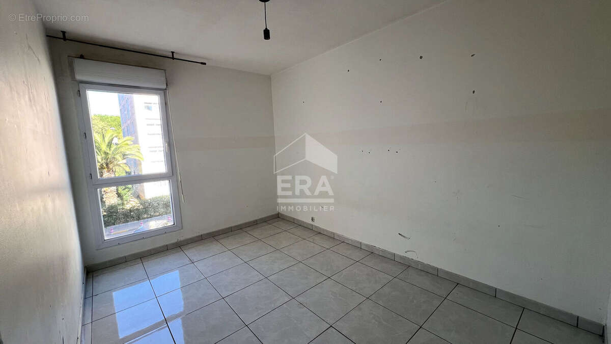 Appartement à PORT-DE-BOUC