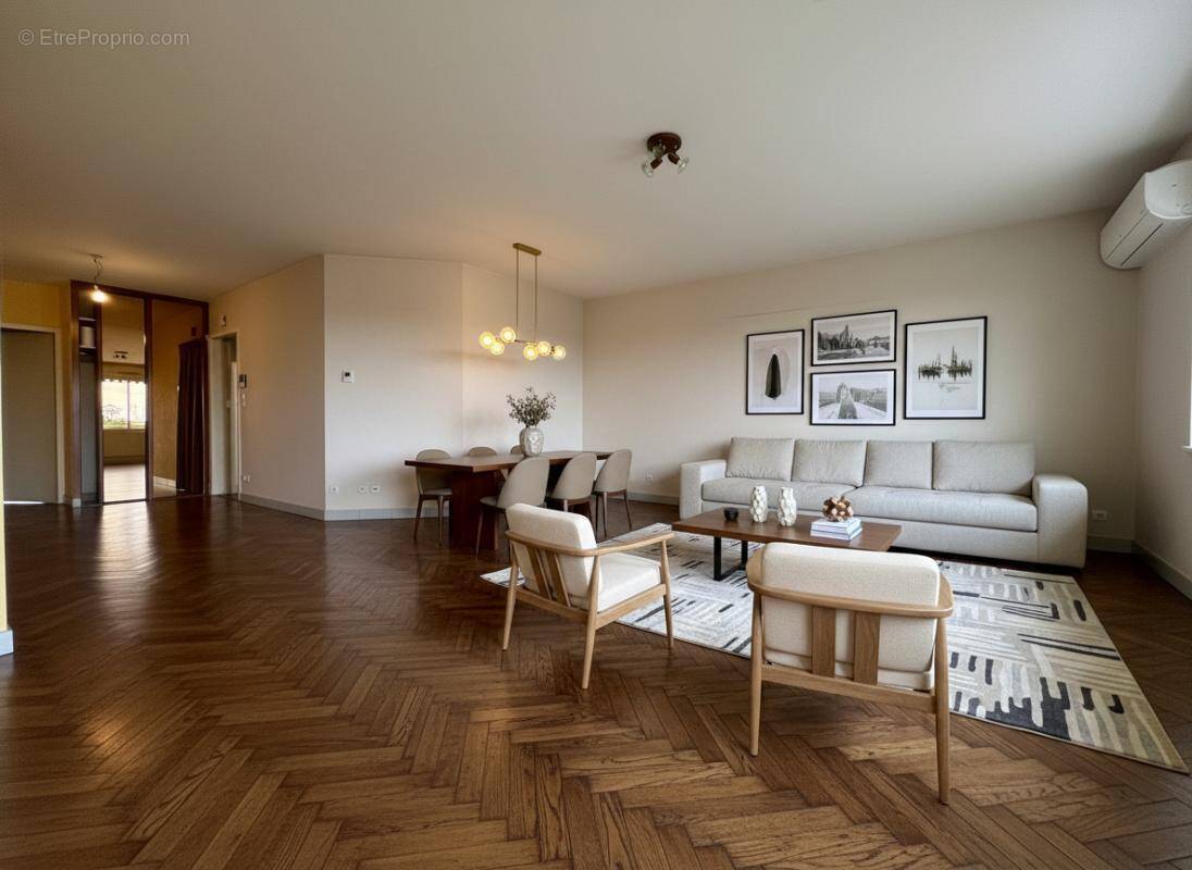 Appartement à BRON