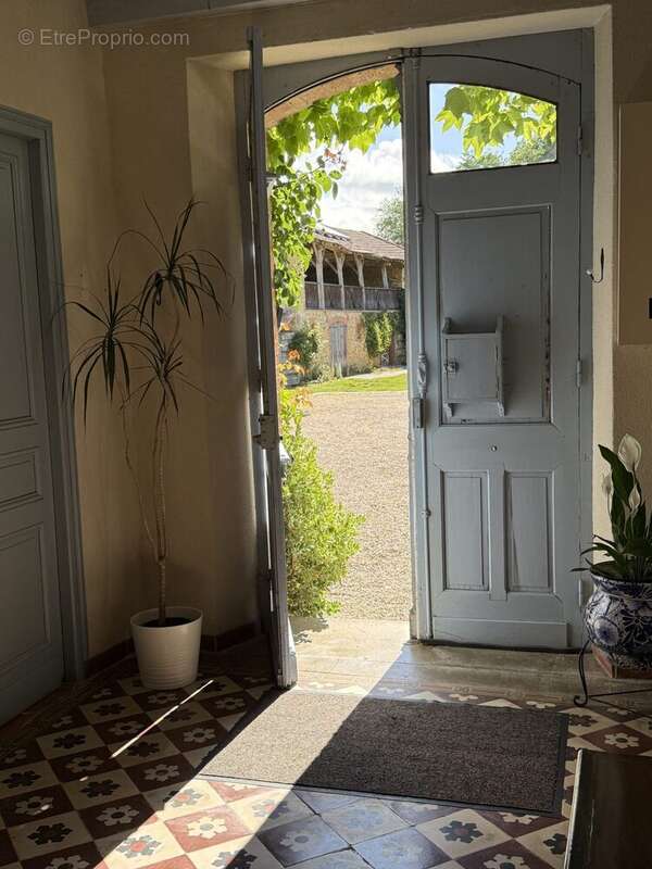 Maison à SEISSAN