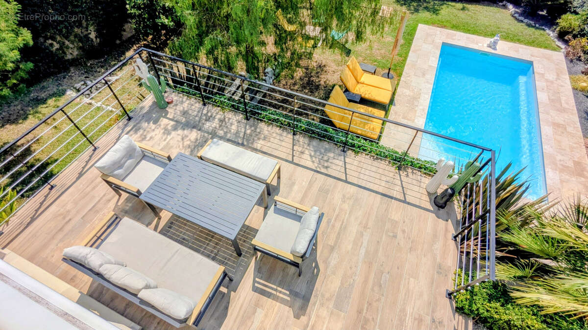 SOUS COMPROMIS - Maison récente avec piscine   Vence (7 min du centre) - photo 3