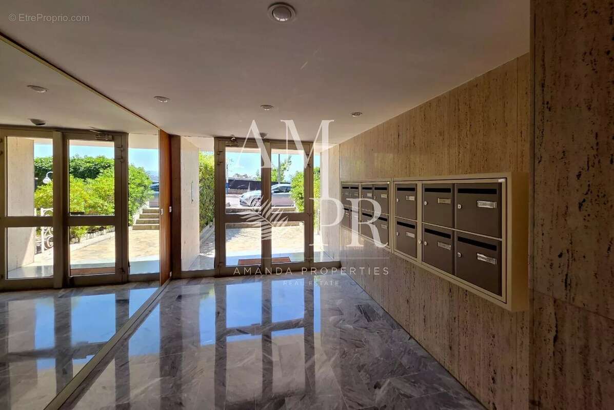 Nice Mont Boron - Appartement 3 Pièces 62 m2 - Vue Panoramique - photo 12