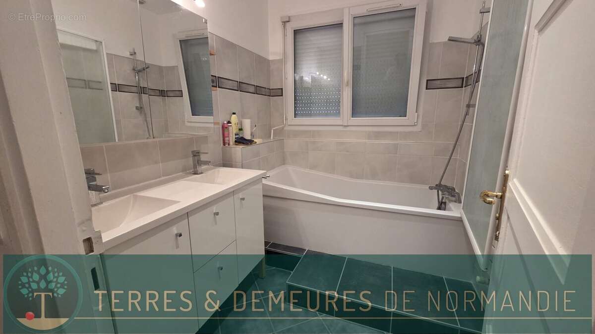 A vendre appartement de 95 m² au coeur de Dieppe, 1er étage, proche du port et de la plage, en Normandie (76) - photo 8