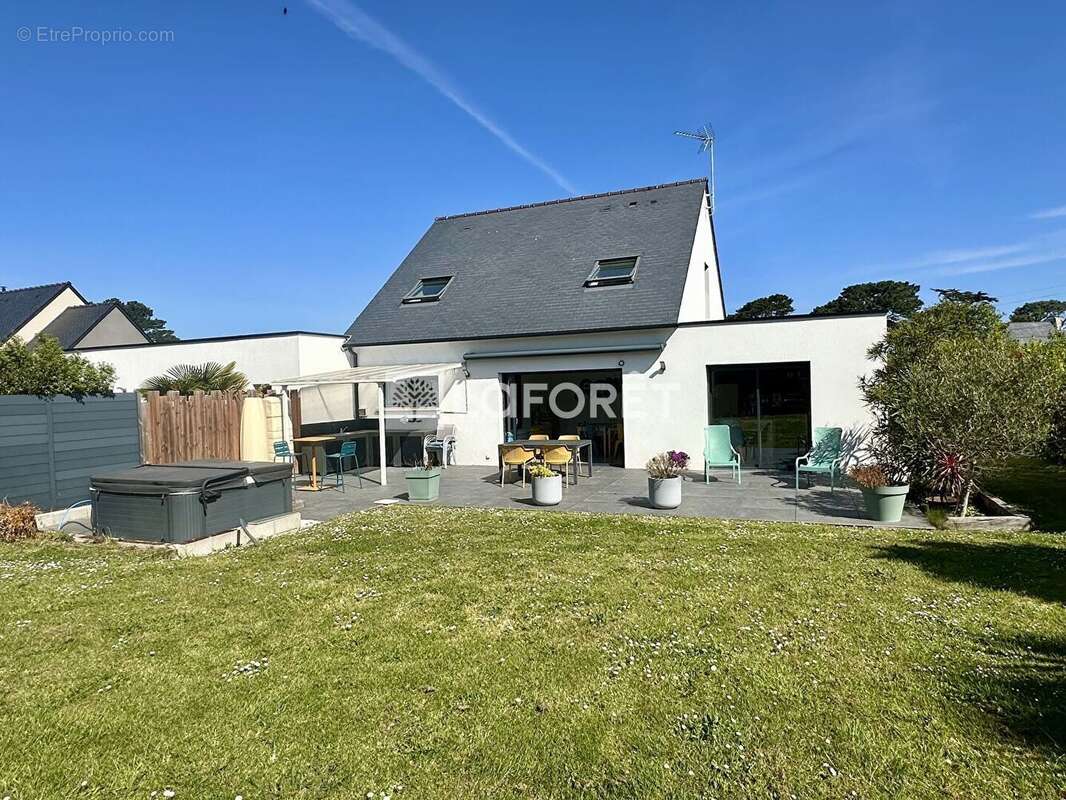 Maison à PENVENAN