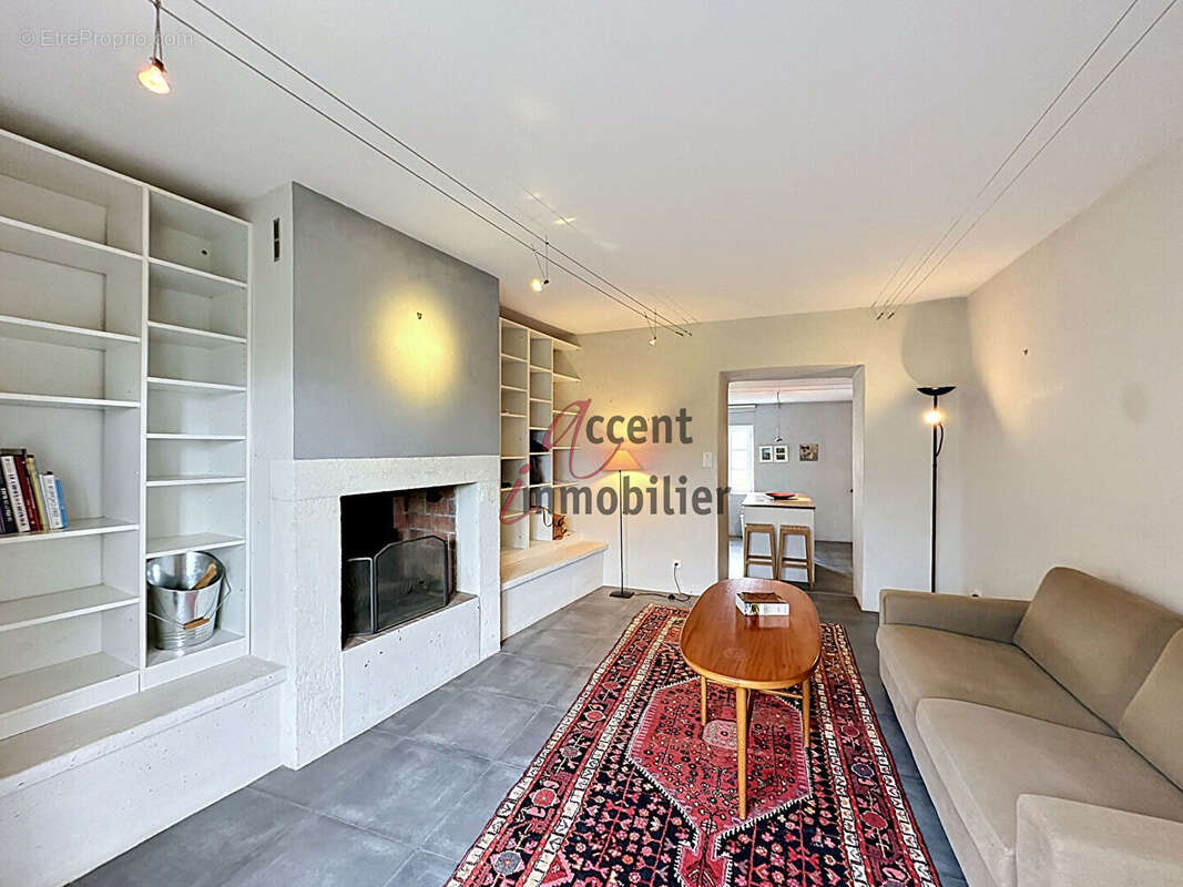 Maison à SAINT-SATURNIN-LES-APT