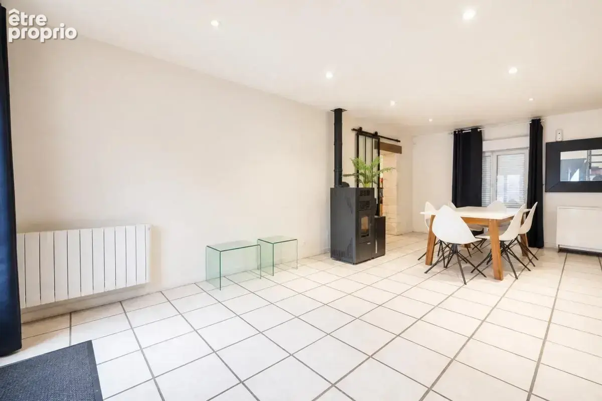 Maison de 6 pièces de 100 m² à Vigneux-sur-Seine - photo 2