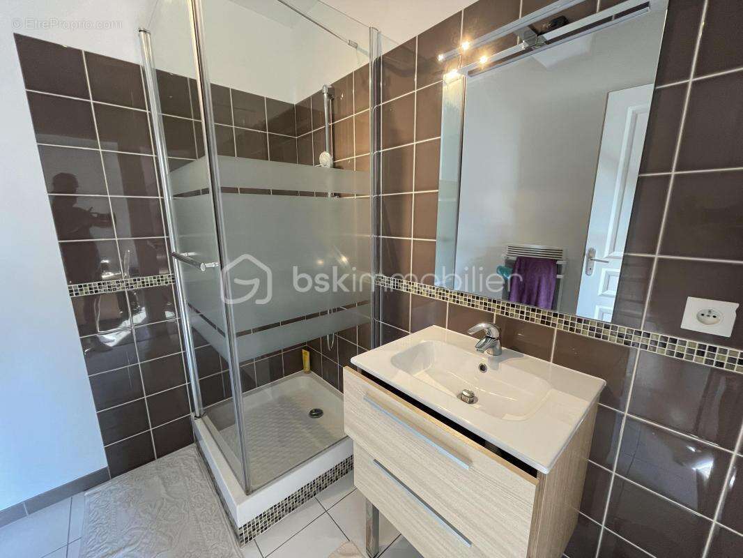 Maison BOIS LE ROI - 131m² - 4 chambres - photo 9