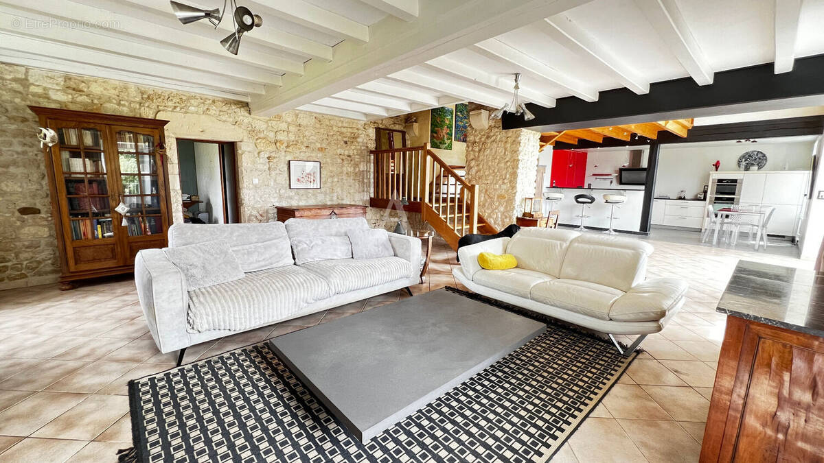 Maison à BALANZAC