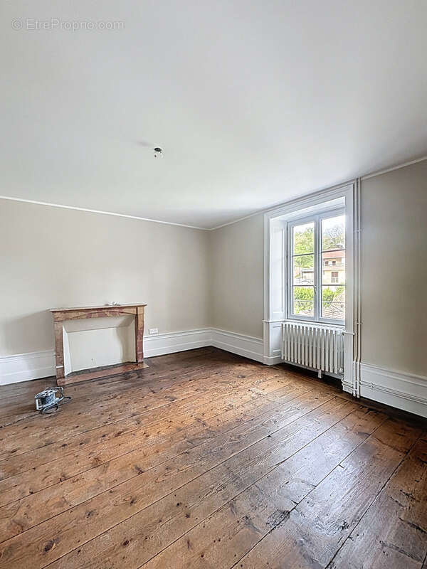 Appartement à ORCHAMPS