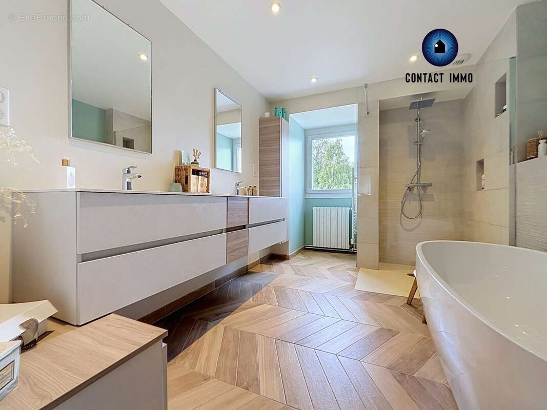 Maison 348 m² à Brive-La-Gaillarde  - photo 4