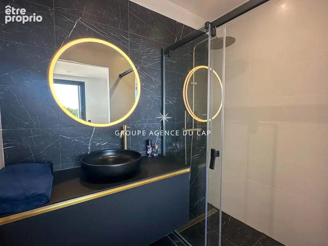 À vendre villa contemporaine de 350m² 8 pièces avec vue mer, à pied des plages et des commerces des issambres - photo 14