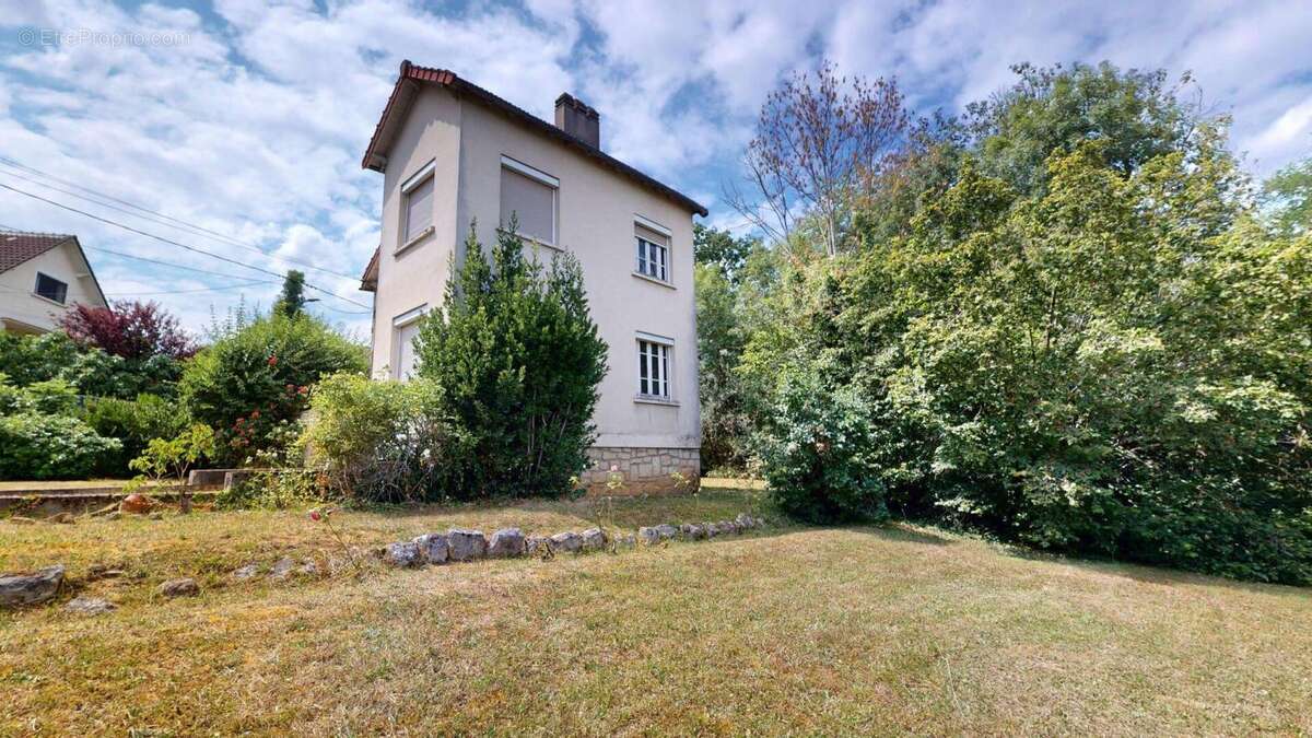 Terrain zone UR1 Palaiseau de 2090m² - gros potentiel - photo 2