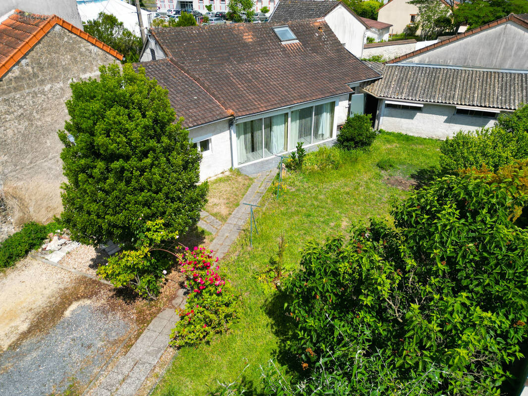 Maison à CHATELLERAULT