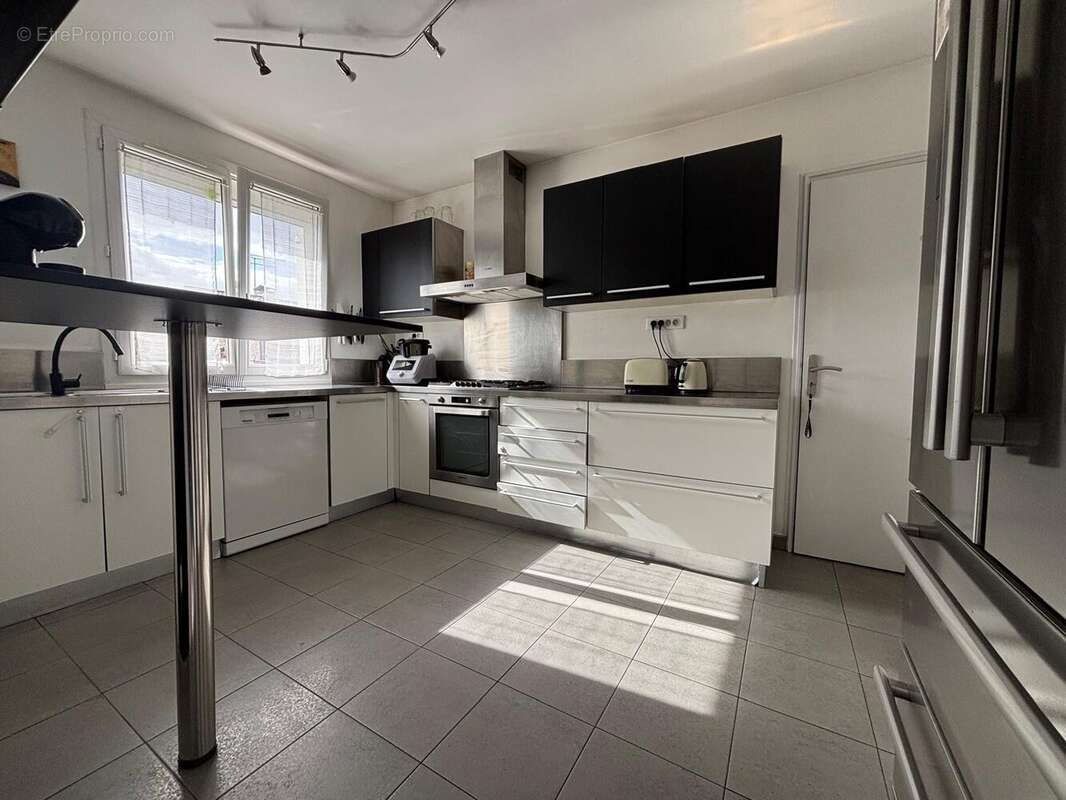 Maison à SAINT-PIERRE-DU-PERRAY