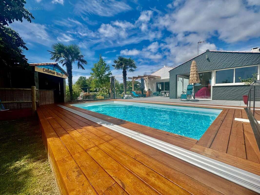 Photo 2 - Maison à LE PERRIER