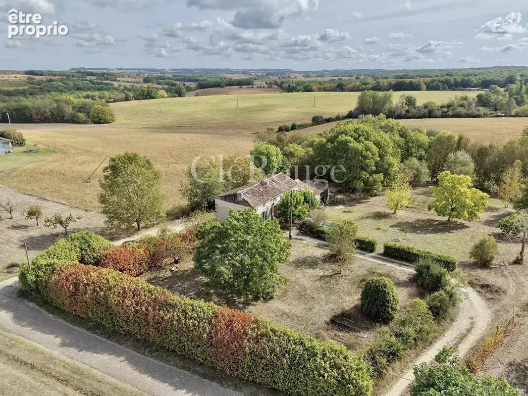 Proche de Duras - Jolie maison de campagne avec source d'eau et dépendances - photo 16