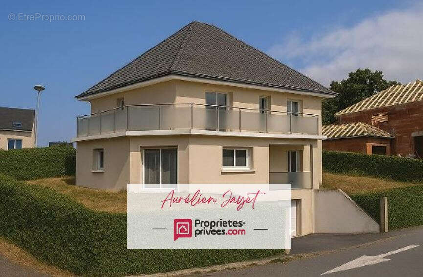 Terrain à FONTAINE-LA-MALLET