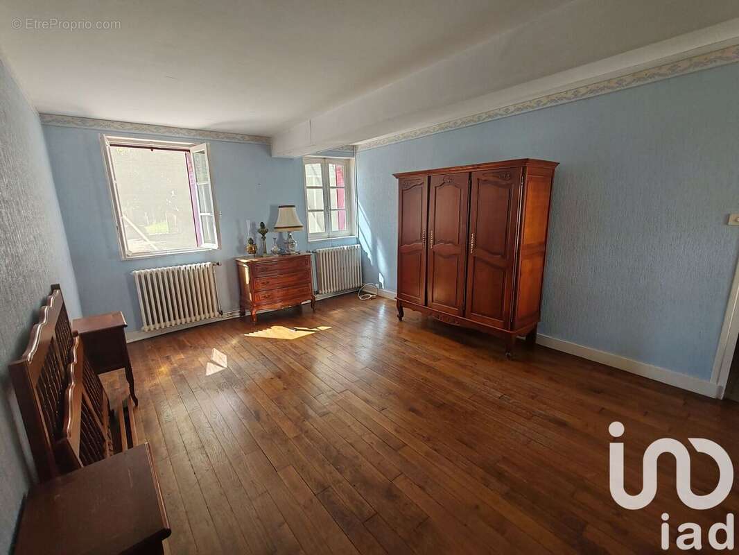 Maison 217 m² à Chevagnes  - photo 7