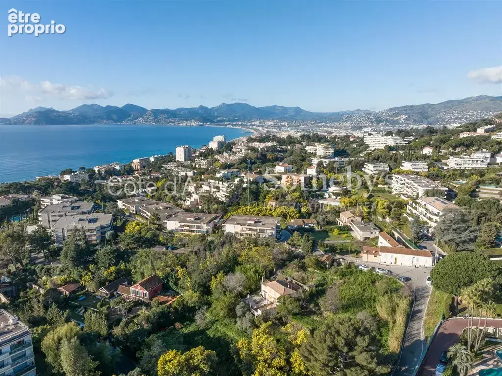Cannes dernier étage appartement 4 pièces avec terrasse panoramique et vue collines - photo 3
