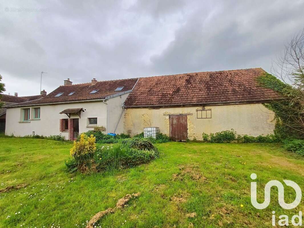 Photo 2 - Maison à LA MOTTE-TILLY