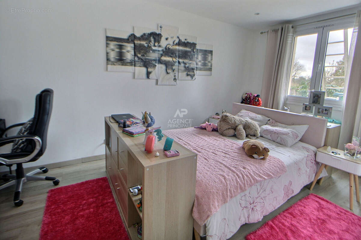 Maison à VAUX-SUR-SEINE