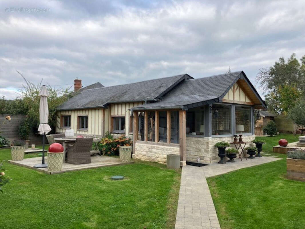 Maison à PONT-L'EVEQUE