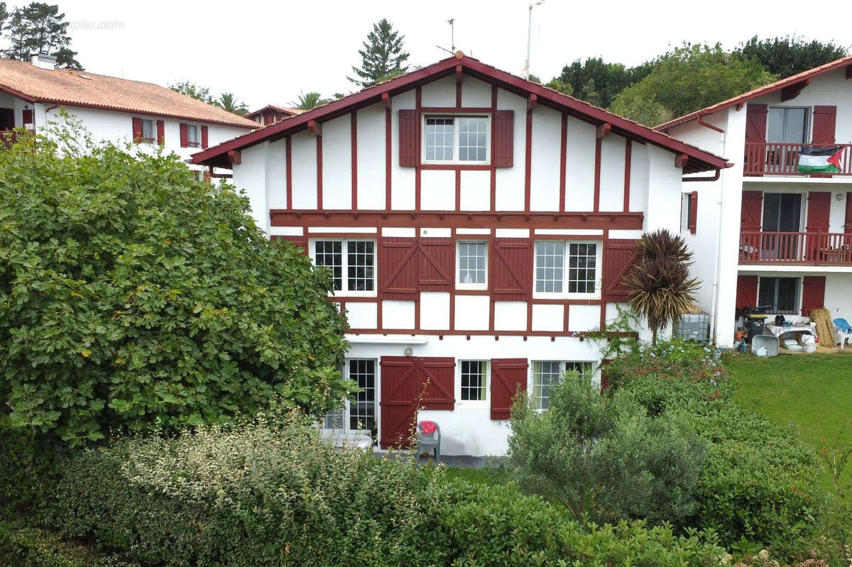 Maison Urrugne 8 pièce(s) 238 m2 - photo 8