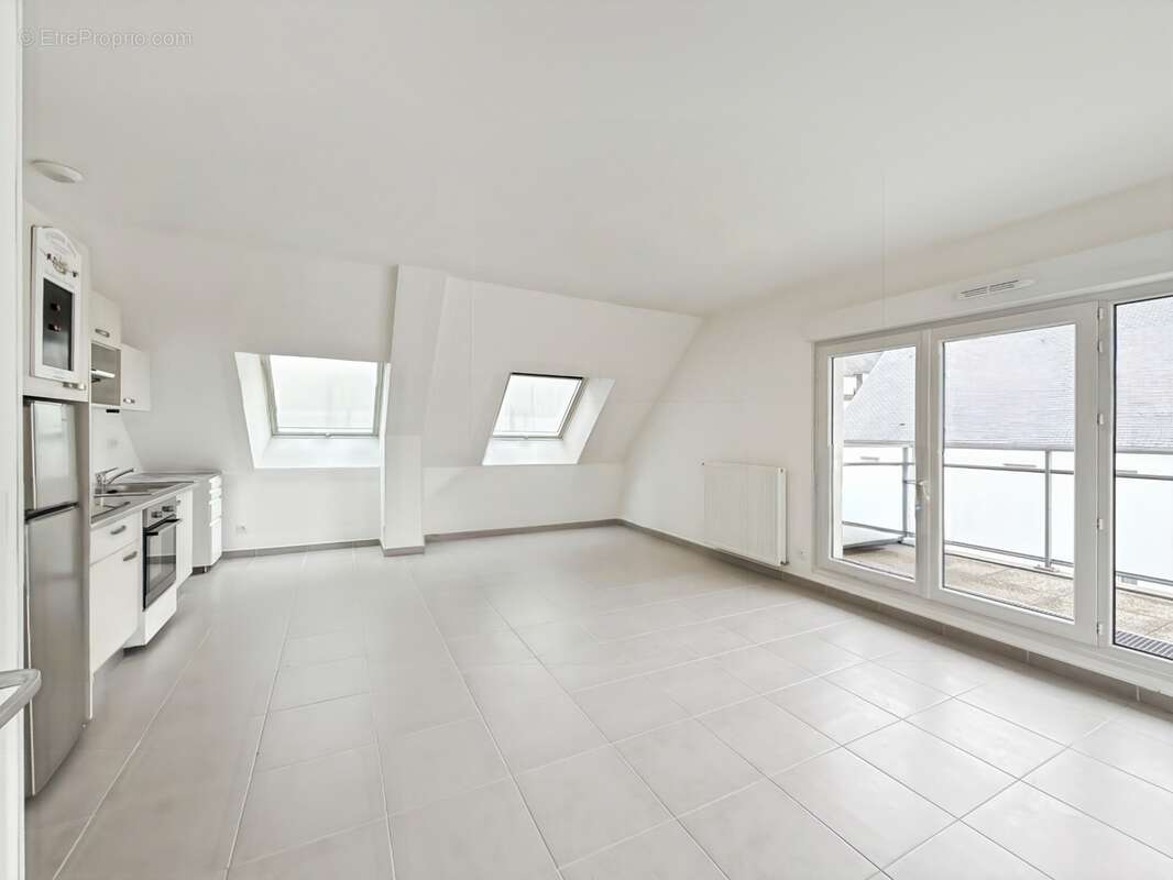 Pornic - proche port a pied - appartement récent - 2 chambres - 1 balcon - parking privatif - photo 2