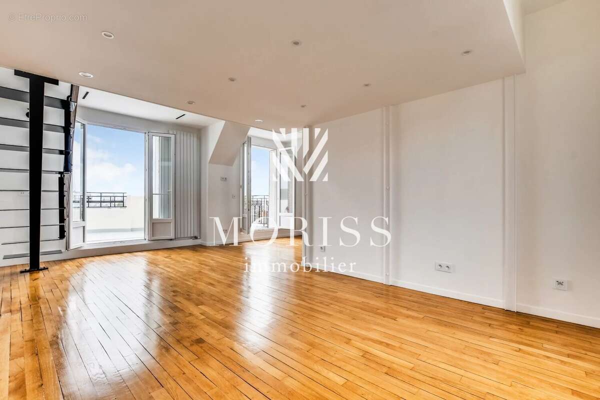 Appartement à PARIS-14E