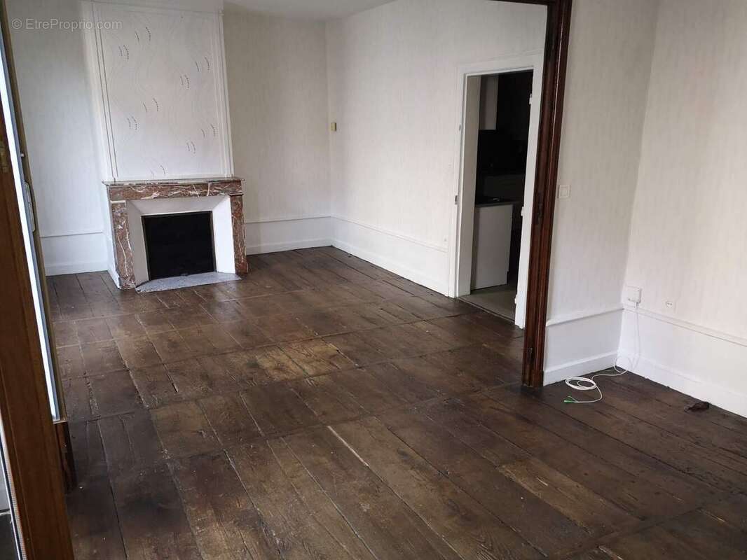 Appartement 240 m² à Tulle  - photo 26