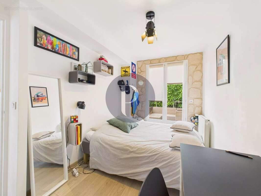 Maison à VERRIERES-LE-BUISSON