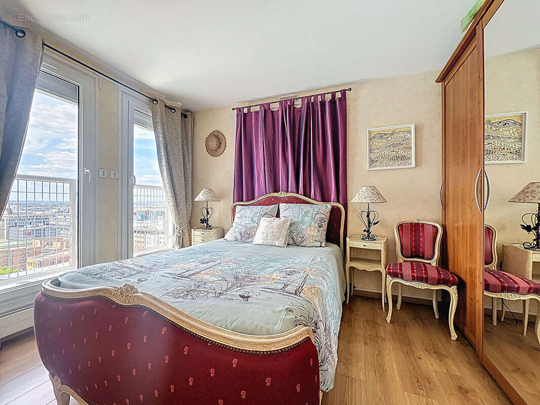 Appartement à NANTERRE