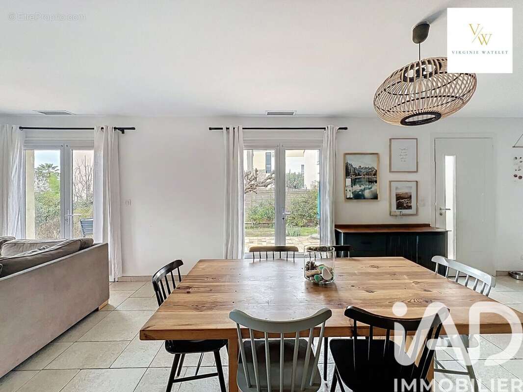 Photo 2 - Maison à SAINT-MATHIEU-DE-TREVIERS