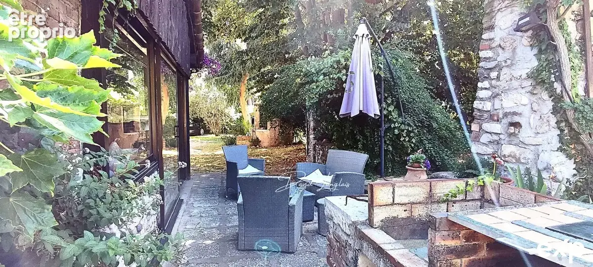 Maison 168 m² à Saint-Laurent-Du-Var  - photo 6