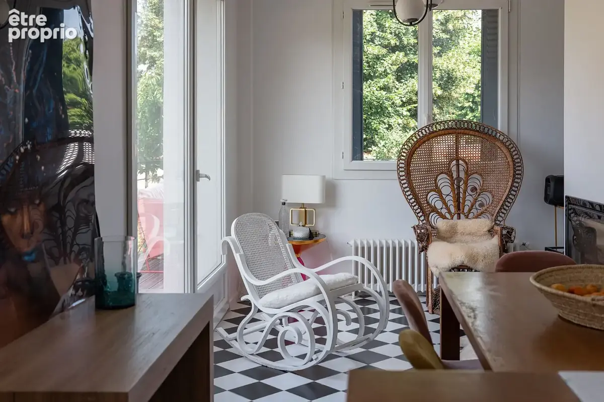 Maison familiale rénovée de 142 m2   4 chambres, jardin et terrasses - photo 3