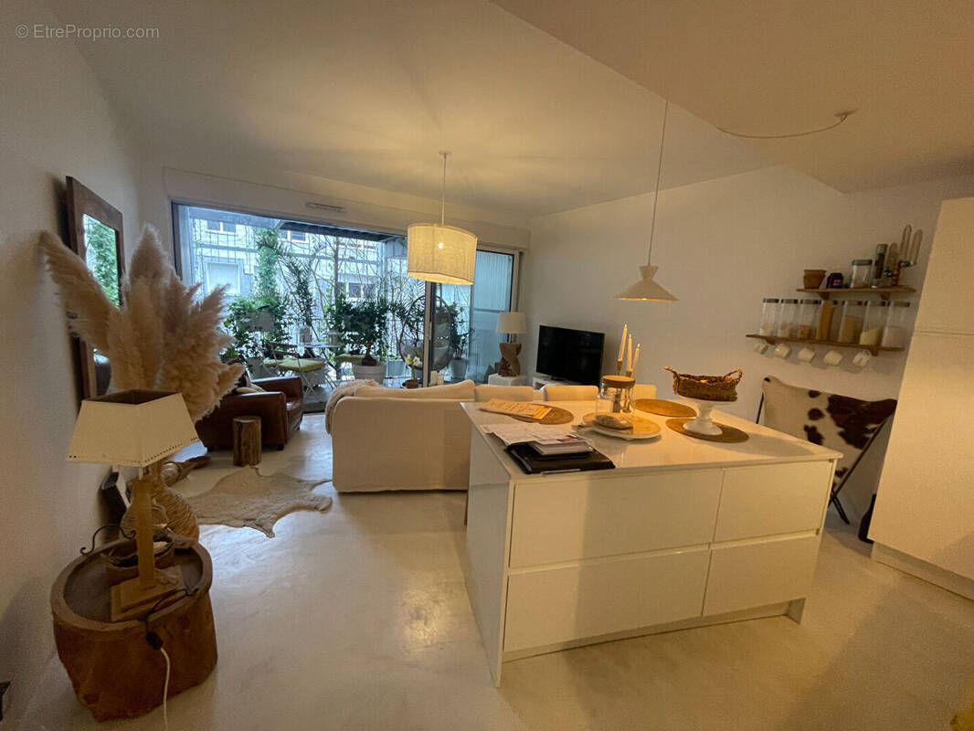 Appartement à BORDEAUX