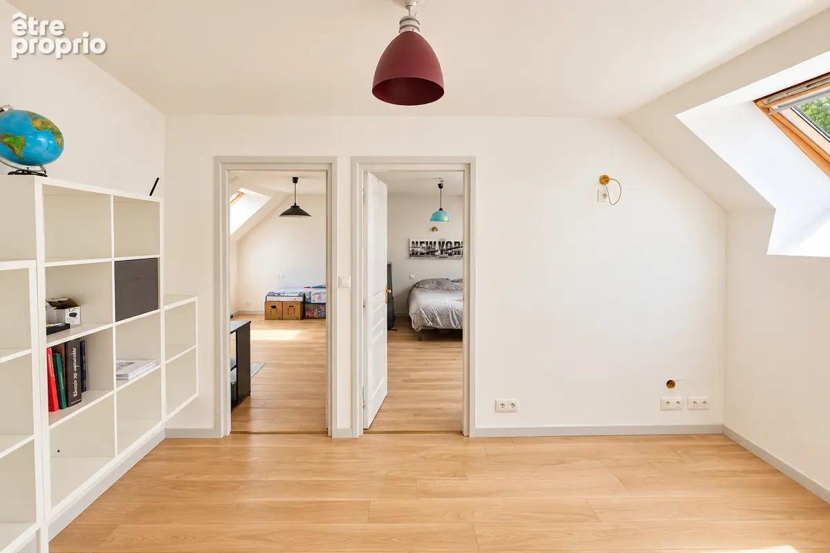 MORBIHAN -  Saint Jean Brevelay - Longère rénovée avec 4 chambres et 906 m2 de jardin - photo 9