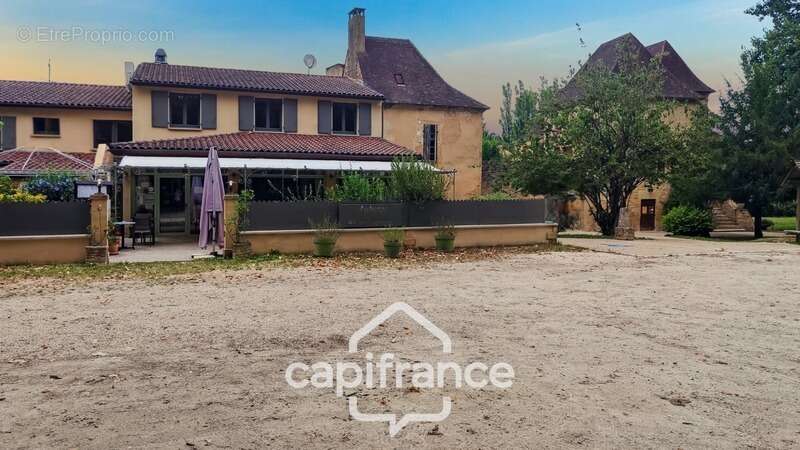 Hôtel-Restaurant - murs et fonds à vendre SAGELAT (24) - photo 21